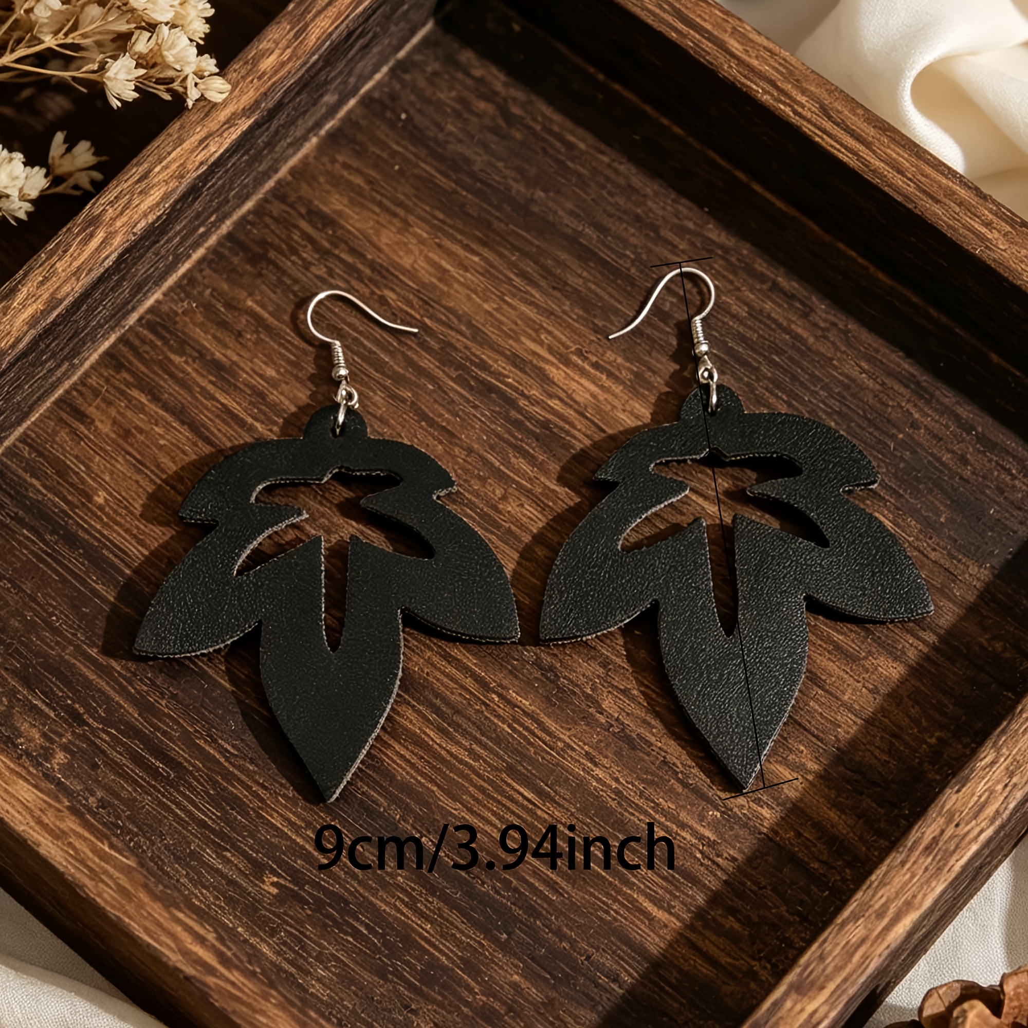 Women's Unique Leaf-shaped Openwork Earrings, Lightweight Accessory